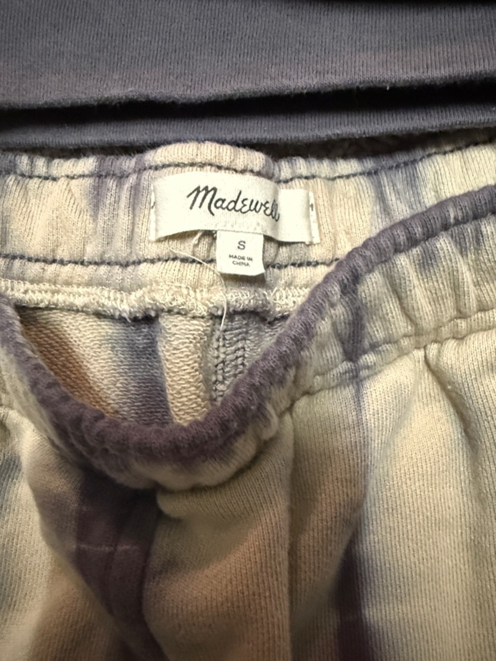 Madewell Charcoal and Beige Tie-Dye Sweatshirt & Shorts Set - Picture 2 of 4